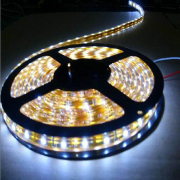 CE と ROHS 低消費 SMD 3528 5000 × 8 mm 50000 時間柔軟な LED リボン光